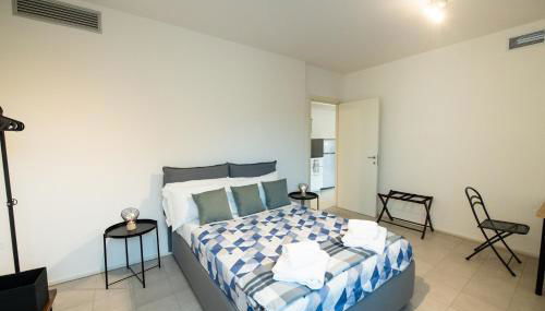 Loft Smart Parma l Wi-Fi Fibra, Indipendente, Perfetto per Business e Coppie - Foto 3