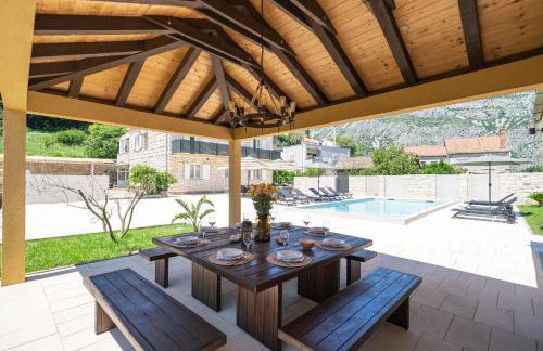 Villa MarLea - Photo 2