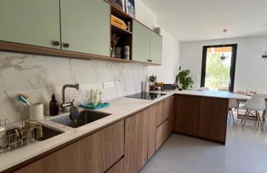 Grande Maison familiale lumineuse avec piscine - Foto 5