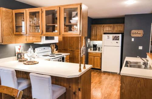 Riverfront Mountain Cottage Retreat - Foto 18