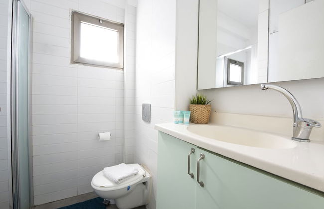 AirTLV Comfortable 3 BDRM in Old North - Foto 16