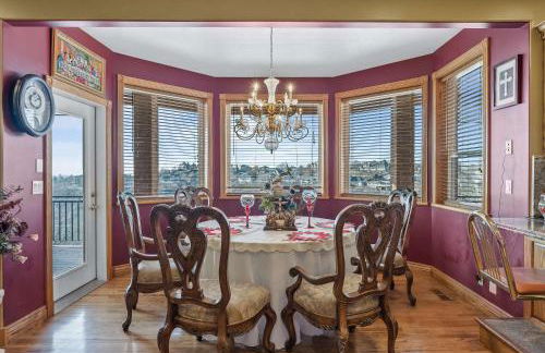 Mountain View Mansion - Photo 10