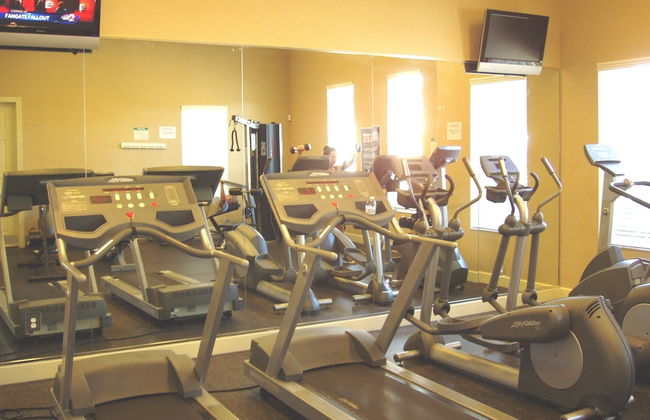 Near Theme Parks! Gorgeous 3 BR Town Home, Splash Park, Pool, Lake, And More! - Foto 27