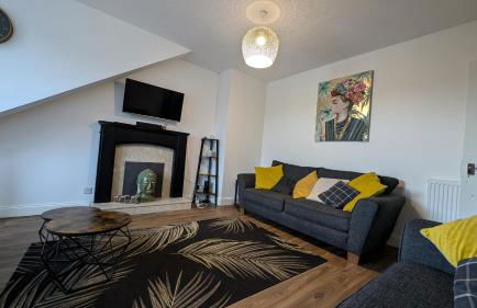 Lovely 2 Bedroom Apartment in Central Location - Photo 3