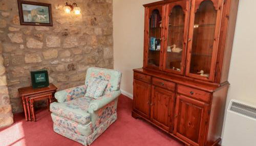 Honeysuckle - Photo 4