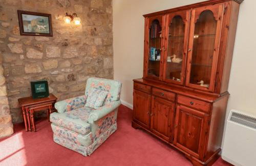 Honeysuckle - Photo 4