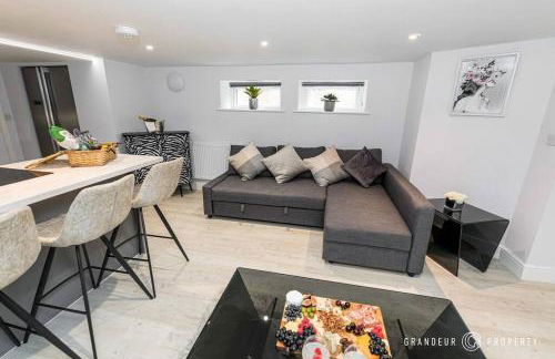 Mousehole by Grandeur Property - Photo 33