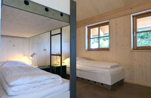 Altkreut Festenhof, Linde und Kastanie, 2 große FeWos für Gruppen bis 19 Personen ruhig und naturnah, 60 Min von München - Foto 10