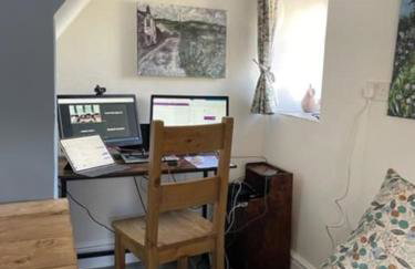 Beautiful listed 3 bedroom cottage with wood burner - Foto 44