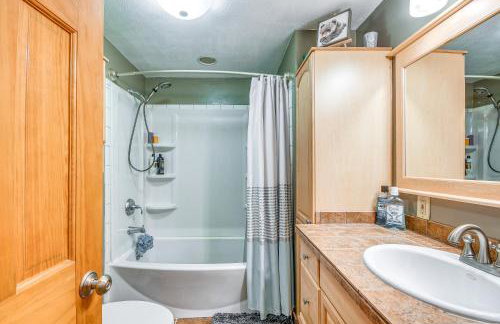 Picturesque Phoenix Vacation Home on Oswego River! - Foto 9