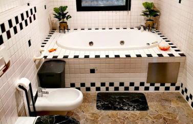 Haushälfte mit Jakuzzi in Frankenberg - Foto 15