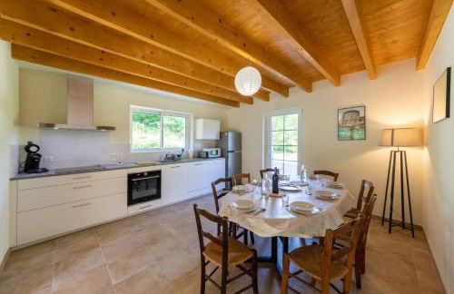 La maison dans la nature - Cadre exceptionnel au bord de cours deau - Foto 3