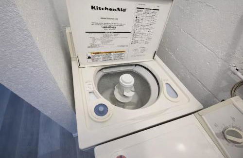 Spacious 4 bedroom 3 bath Clearwater Vacation House Cowboy Pool Fire Pit Games Close to Clearwater Beach Biking Trail Farmers Markets Harbor Health Spa Baycare Ballpark and Ruth Eckerd Hall Golf Courses - Photo 33