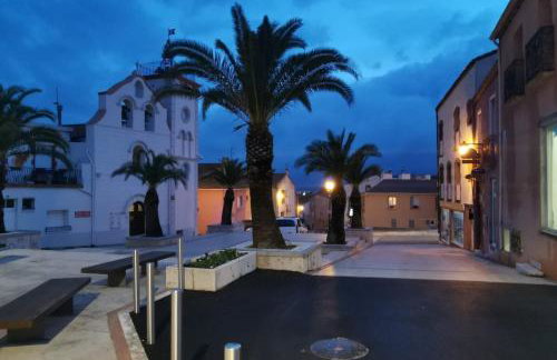 Love Room Perpignan Jacuzzi & Ambiance romantique - Foto 10