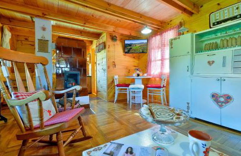 2 Bedroom Amazing Home In Lepoglava - Foto 31