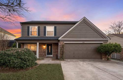 Brand New Stay! Pool • Hot Tub • Game Room Retreat - Foto 32