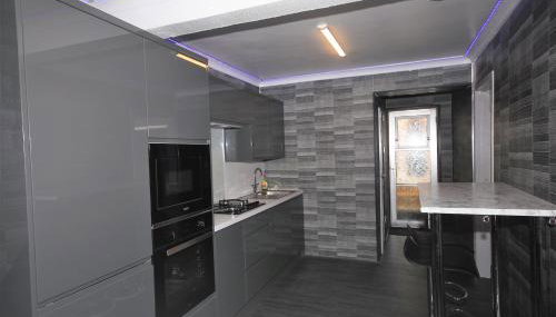 Family Holiday Home With Hot Tub Sauna Sleeps 8 - Foto 4