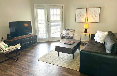 Hidden Gem at Med Center 2BR & 2BA Apartment - Foto 14