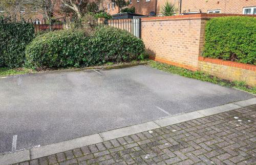 Reading 2-Bed Apartment & Parking - Photo 38