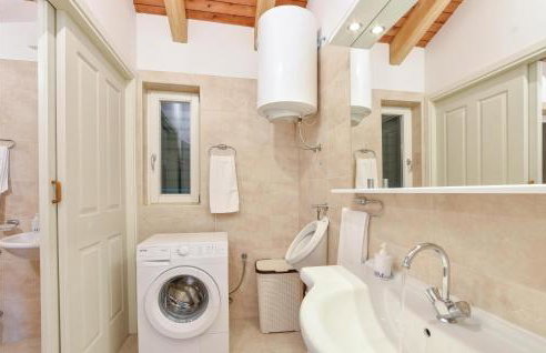 Nice Home In Zrnovnica-Split With Sauna - Foto 24