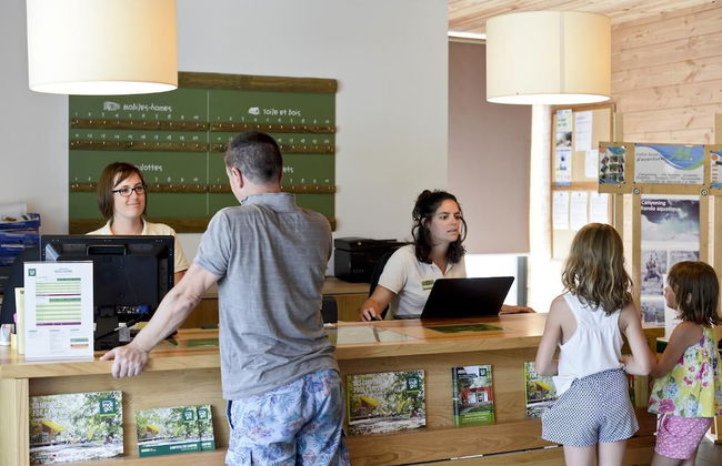 Huttopia Divonne - Foto 27