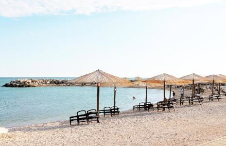 Boutique Apartment with Private Heated Pool - Photo 27