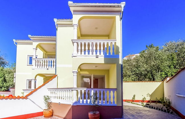 Charming Home With Swimming Pool and Beautiful Covered Terrace - Foto 1