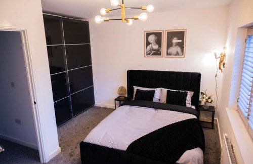 Luxurious 3-Story Townhouse, sleeps up to 10! - Foto 52