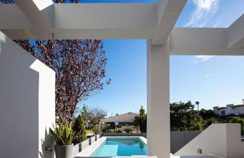 Akonizia Luxury House - With Private Heated Pool and Jacuzzi - Photo 6