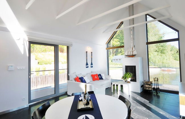 Unique Holiday Home on the Water, Bytow - Photo 11