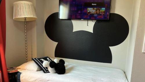 MagicwayVillas Mick's ClockHouse Pool & Spa - Walk to Disneyland - Foto 4