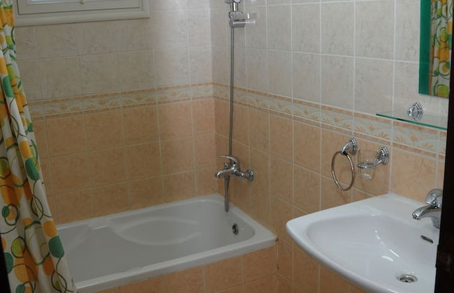 Arinza Tower Quality Apartments - Photo 45