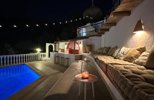 Beautiful villa with pool and stunning view - Foto 22