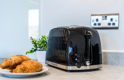 Central Gravesend 1BR, Kitchen, Wi-Fi, Sleeps 2, Parking - Foto 28