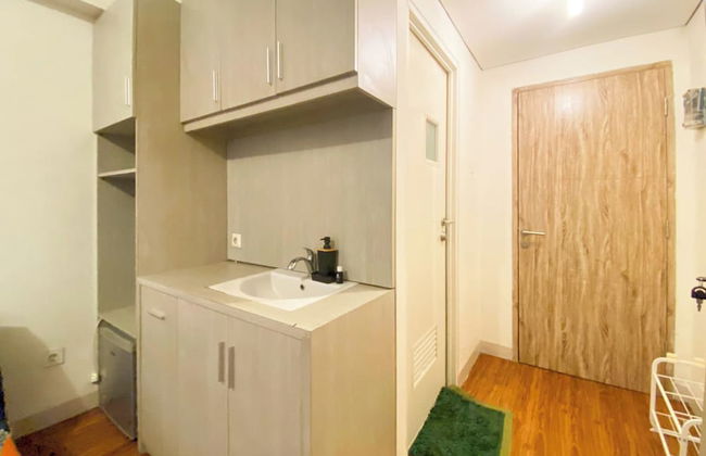 Good And Homey Studio At Candiland Apartment - Photo 6