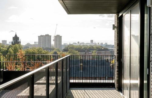 Modern 3-Bedroom Apartment near Kings Cross & Coal Drops - Photo 26