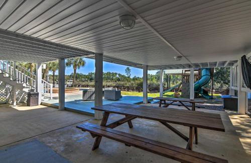Spacious Pass Christian Home with Pool and Boat Launch - Foto 25