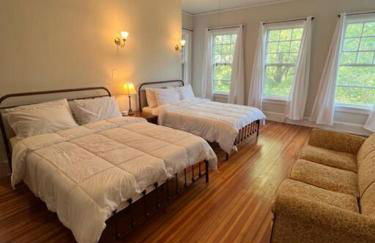 The Governor's Mansion - A Step Back in Time. - Foto 56