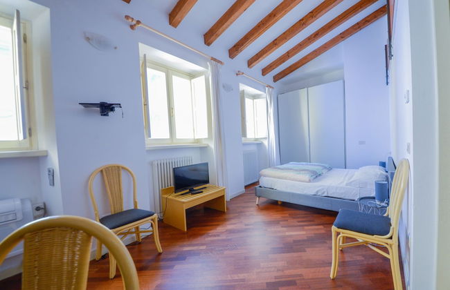 Queen of the Lake - Foto 5