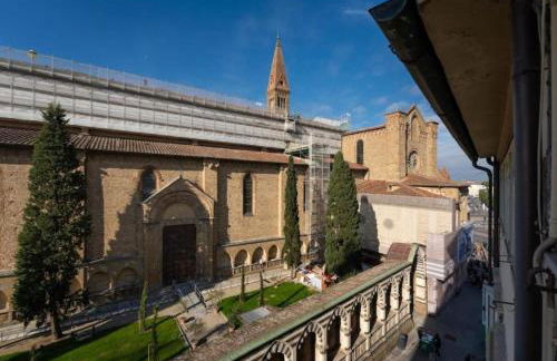 Avelli Pia Fourth Floor with 2 Bathrooms - Florence Charming Apartments - Delightful and bright 4rd-floor apartment without elevator, overlooking one of Florence's most beautiful squares, Exceptionally located for exploring the city - Foto 22