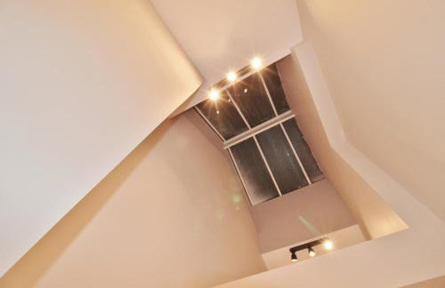Fantastic 2 Bed Penthouse With Free Parking in Acton - Foto 21