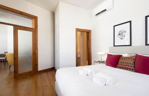 Chiado Stylish Bright Apt with AC - Photo 6