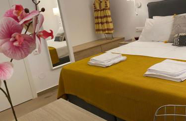 Marine's luxury home - Photo 12