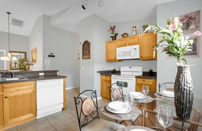 Upstay - Bungalow w Private Pool Hot Tub Lake View - Foto 16