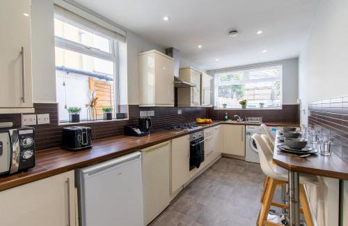 Open Mind Property - Luxury 3 Beds & Free Parking - Foto 15