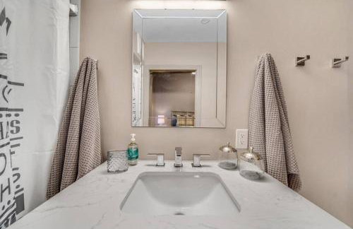 Luxury Apartment in Historic Carriage House - Foto 28