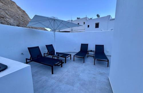 Nostos Suites Kamari - Foto 43