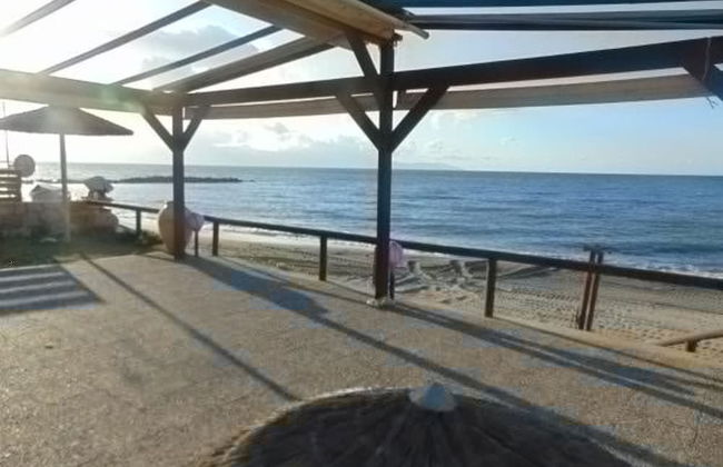 Litinas Beachfront Apartment - Photo 23