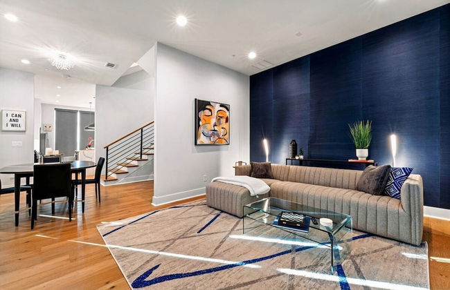 Luxurious Midtown Home Rooftop Views by Silverx - Foto 35