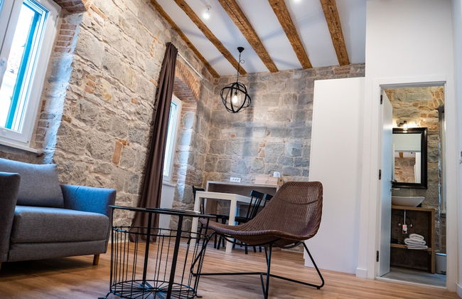 Emarconi history&luxury in Split center - Photo 4